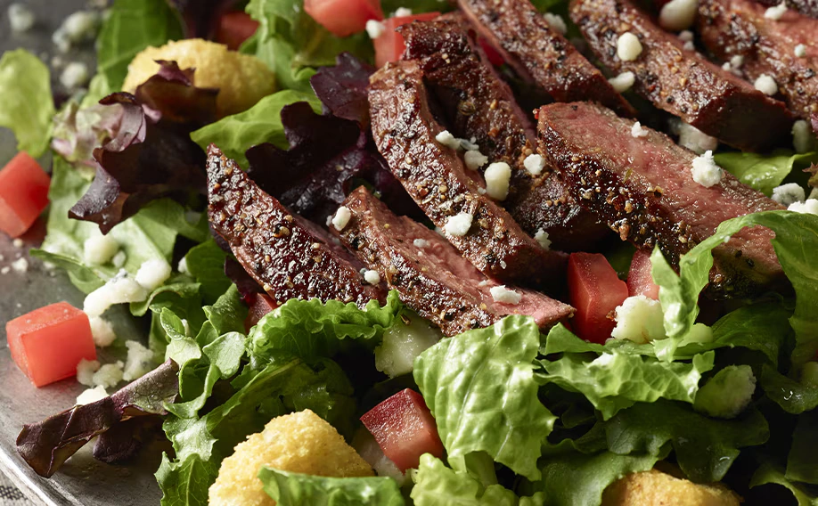 longhorn sirloin salad